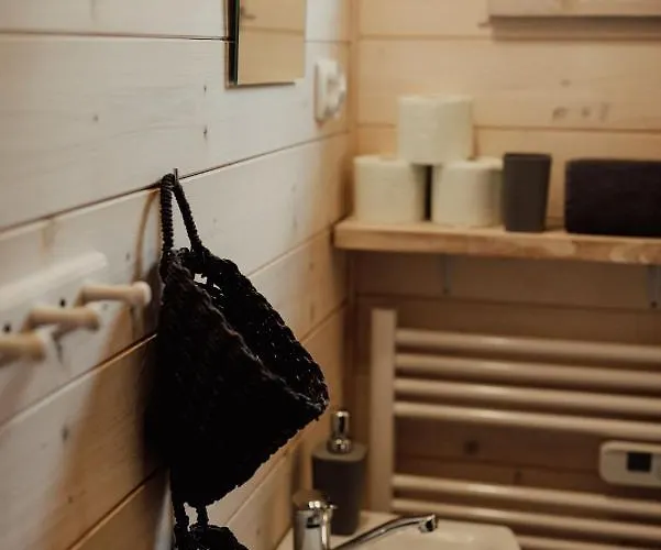 Kacprowy W Lipnicy - Wraz Z Ogrodem Na Wylacznosc *